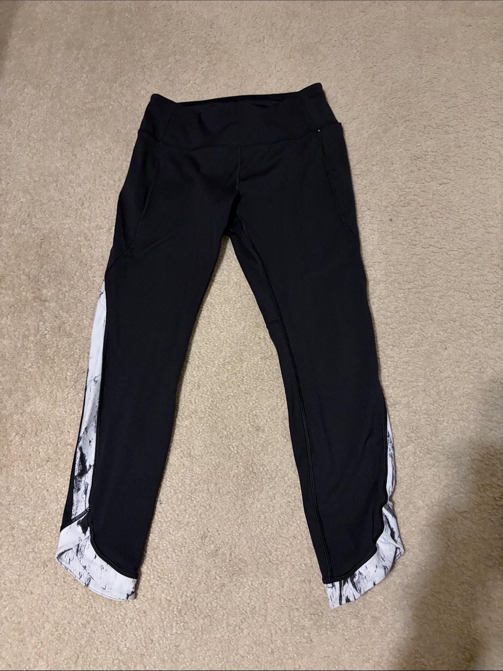 Calia Black Athletic Leggings with White Marble Accent